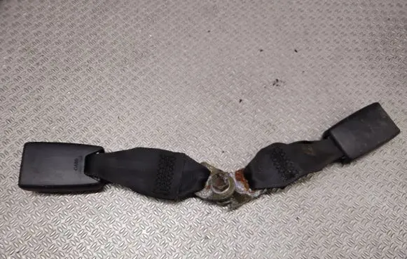 Mitsubishi Outlander Middle seatbelt buckle (rear) G2285