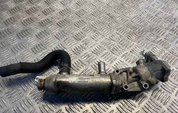 Peugeot 607 EGR valve cooler 4U3Q9Y493BJ 215972396 876398F