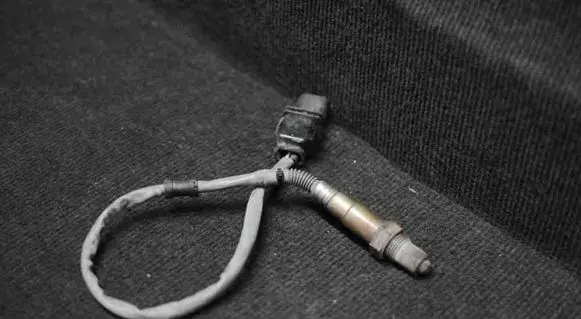 Volkswagen PASSAT B7 Lambda probe sensor