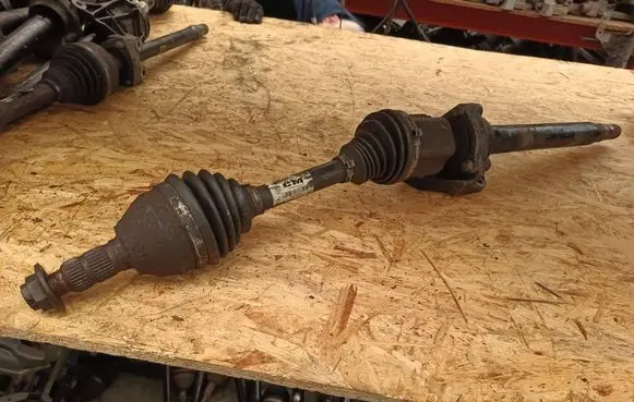 Opel Astra J Front driveshaft 13250845 10180836