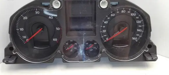Volkswagen PASSAT B6 Speedometer (instrument cluster) 3C0920960N