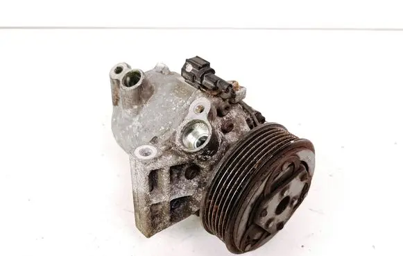 Nissan Juke I F15 Air conditioning (A/C) compressor (pump) 926001KC5B