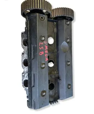 Opel Omega B1 Engine head 90412231