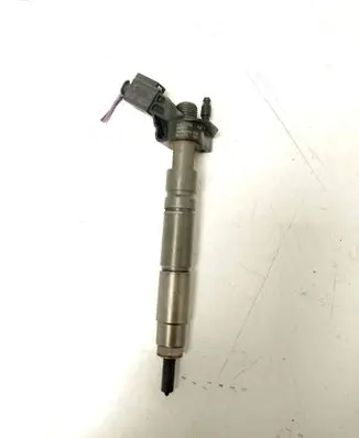 Mercedes-Benz C W204 Fuel injector A6420701387