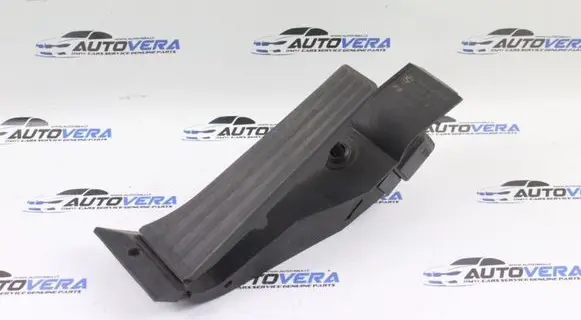 BMW 6 E63 E64 Accelerator throttle pedal 6772646