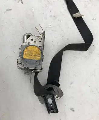 Lexus IS 220D-250-350 Front seatbelt 584557 701410P