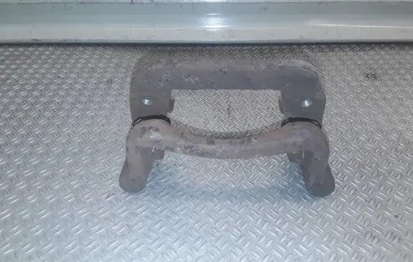 Opel Insignia A Brake caliper pad carrier rear 