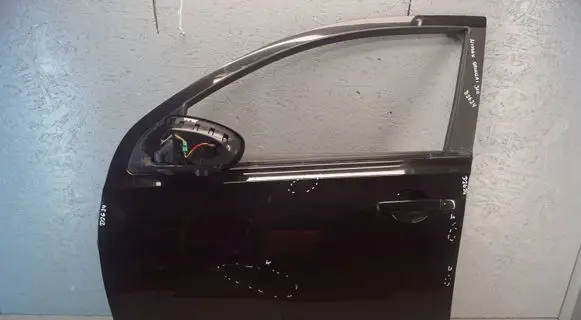 Nissan Qashqai Front door