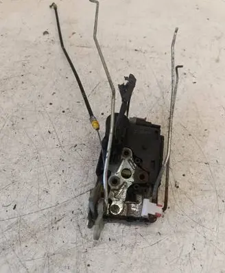 SsangYong Rexton Front door lock