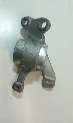 BMW 1 F40 Front lower control arm/wishbone 8831645