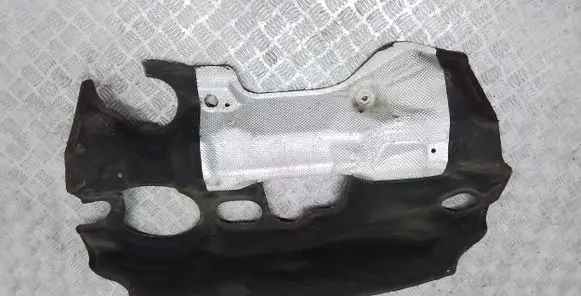 Volvo XC90 Heat shield in engine bay 