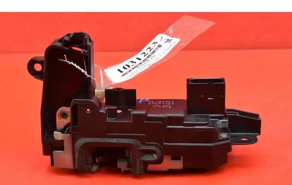 Opel Astra H Front door lock 13210749QG