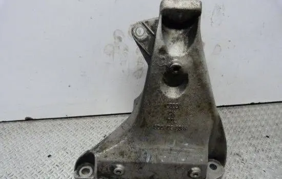 Audi A4 S4 B6 8E 8H Engine mounting bracket 8D0199308N