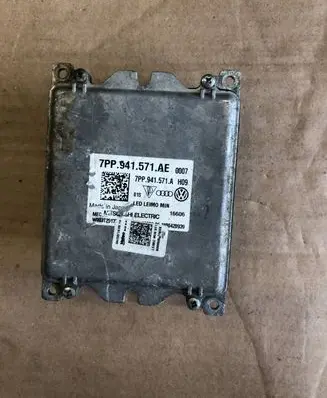 Volkswagen PASSAT B8 Headlight ballast module Xenon 7PP941571AE 7PP941571A