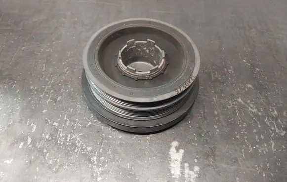 BMW 3 E46 Crankshaft pulley 11237805696
