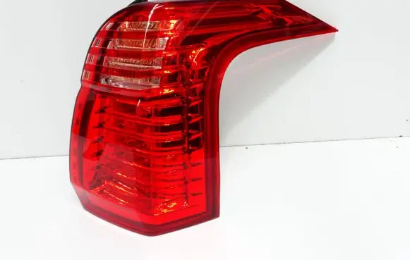 Peugeot 5008 Rear/tail lights 9672666680 26128202