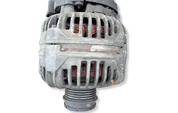 Volkswagen PASSAT B5.5 Generator/alternator 028903031