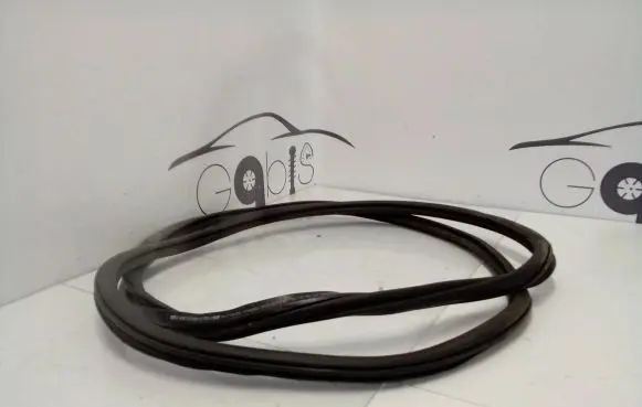 Audi e-tron Front door rubber seal 4KE831721