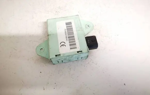 Chrysler Voyager Immobilizer control unit/module p04686798ac
