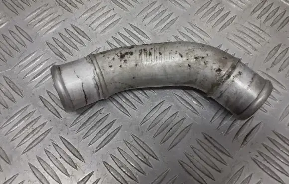 Opel Vectra C Air intake hose/pipe 55352735