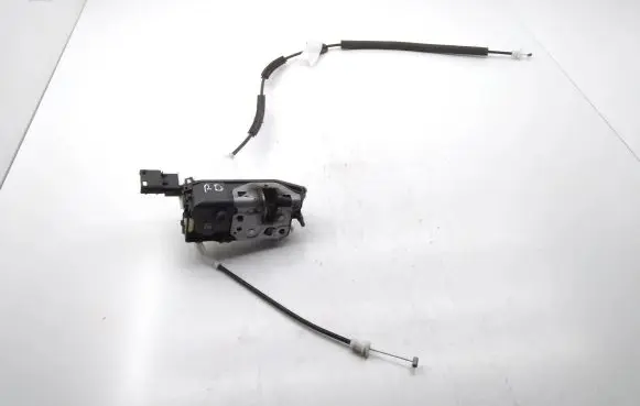 Citroen DS3 Front door lock 
