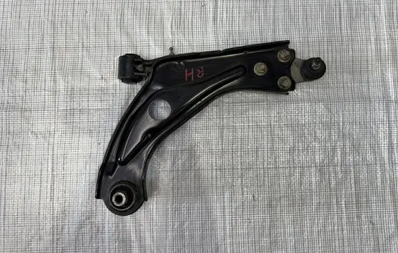 Citroen C5 Aircross Front control arm C5WAHACZ