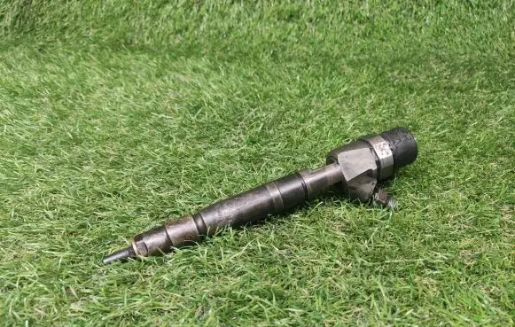 Mercedes-Benz E W211 Fuel injector 0986435037
