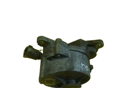 Renault Master III Vacuum pump 8200902378