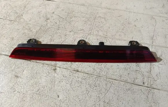 Audi Q7 4L Third/center stoplight 4L0945097