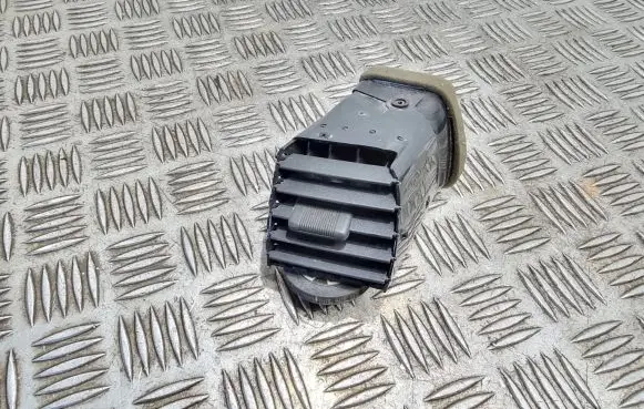 Skoda Roomster (5J) Dashboard side air vent grill/cover trim 5J0819701C 0160496