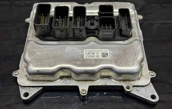 BMW 5 F10 F11 Engine control unit/module 0261S15452 171251623 8664660