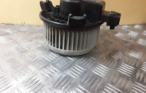 Dodge Caliber Heater fan/blower AY2727005101