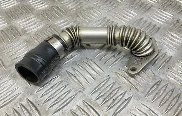 Breather/breather pipe/hose