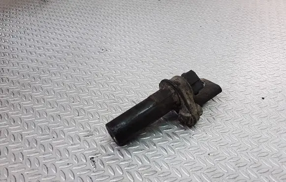 BMW 5 E39 Crankshaft position sensor 2243560