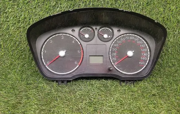 Ford Focus Speedometer (instrument cluster) 4M5T10849DL
