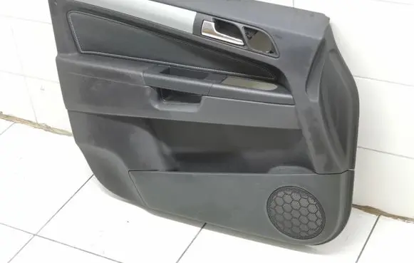 Opel Zafira B Front door card panel trim AHH26505 13266531 1855458