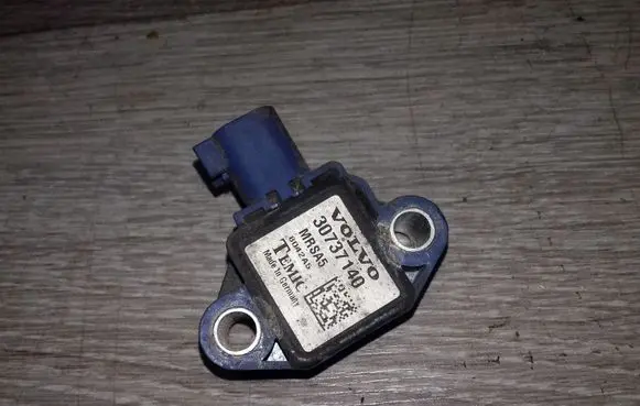 Volvo V50 Airbag deployment crash/impact sensor 30737140