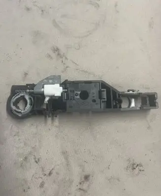 Renault Modus Rear door exterior handle/bracket 226526