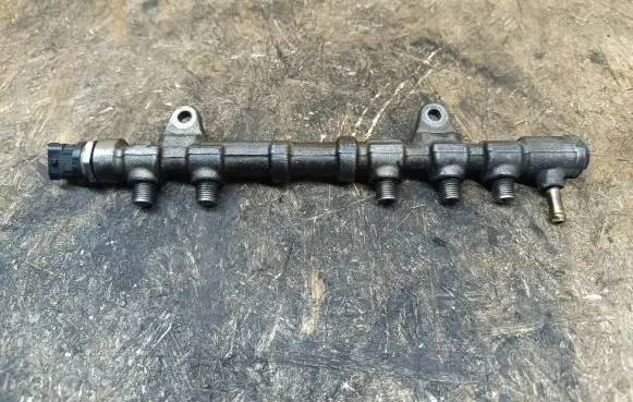 Alfa Romeo Mito Fuel main line pipe 55232355 0445214239
