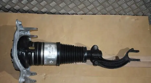 Porsche Macan (95B) Front shock absorber/damper 95B616039F
