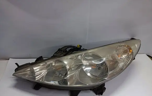 Peugeot 207 Headlight/headlamp 89045701
