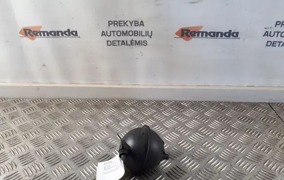 Vacuum air tank