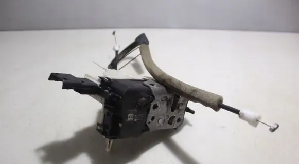 Peugeot Partner Front door lock