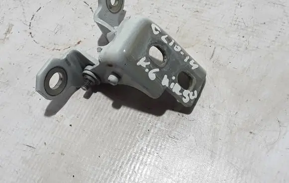 Renault Clio IV Rear door upper hinge