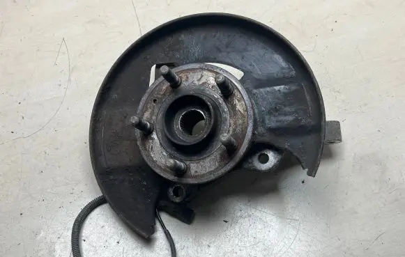 Opel Insignia A Front wheel hub