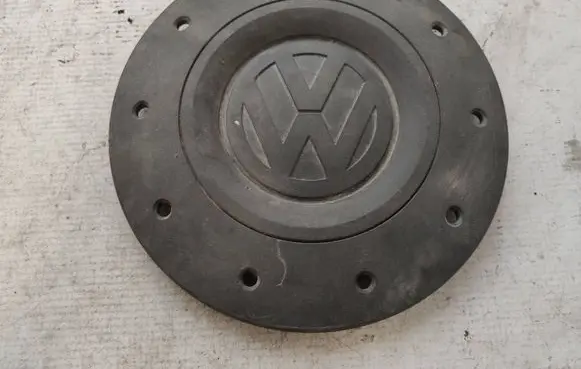 Volkswagen Transporter - Caravelle T5 Original wheel cap 7H0601151C