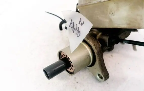 Ford Focus Master brake cylinder