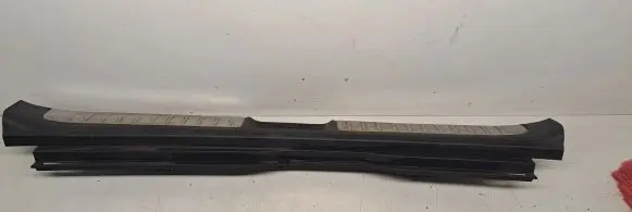 Toyota Avensis T250 Trunk/boot sill cover protection 5838705090