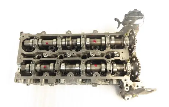 Mercedes-Benz C W204 Engine head 