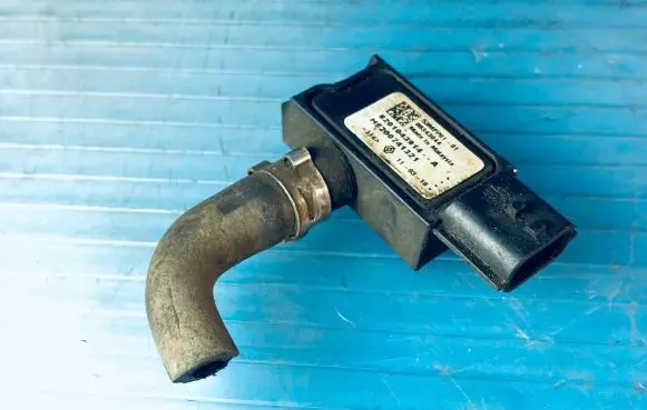 Renault Scenic III - Grand scenic III Air pressure sensor 8201043914